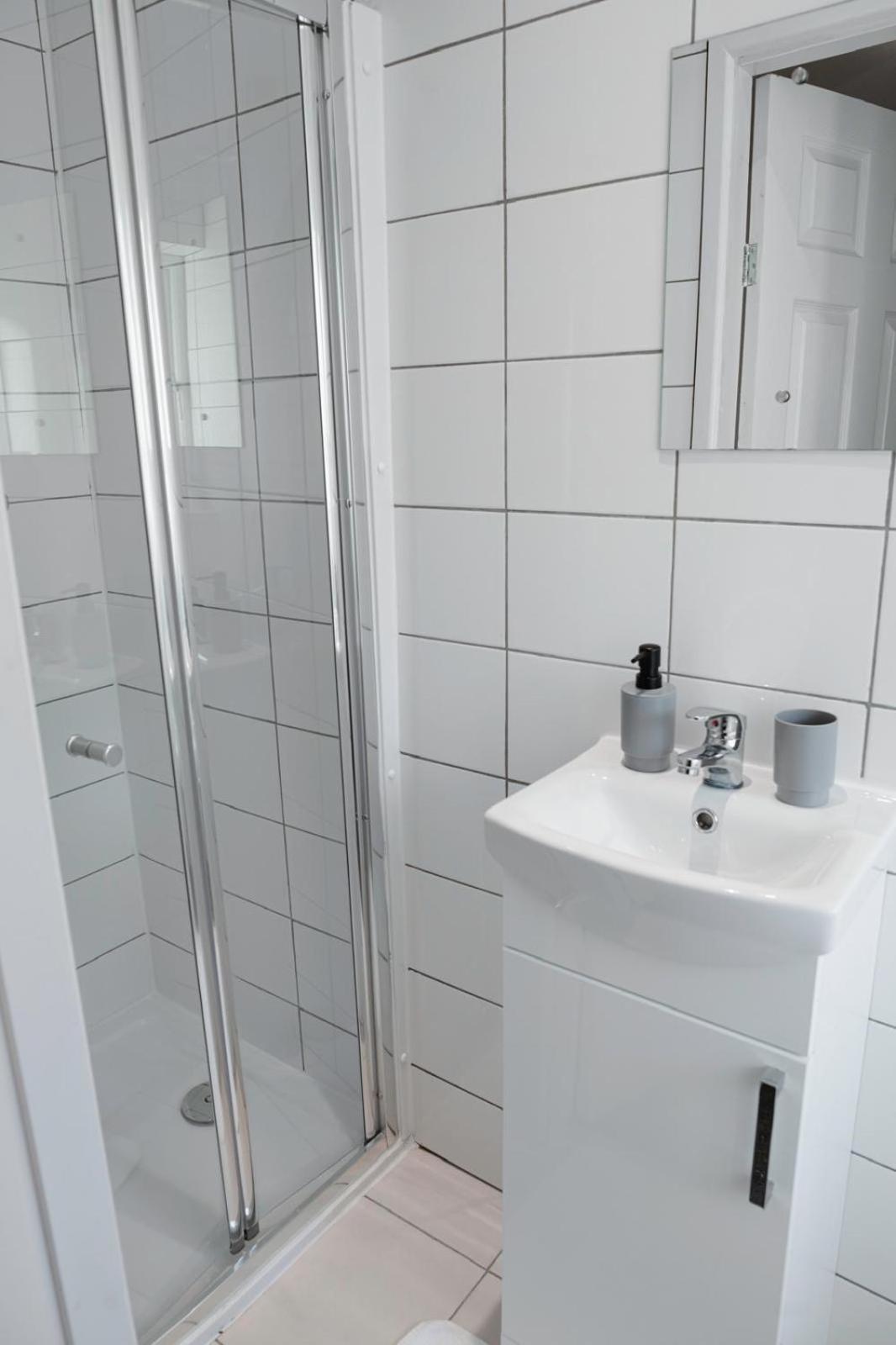 Cosy Ensuite Bedroom I 5Min Walk From Bramall Lane Stadium Sheffield Luaran gambar